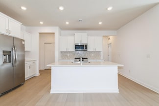22615 Isla Way, Rogers, MN 55374