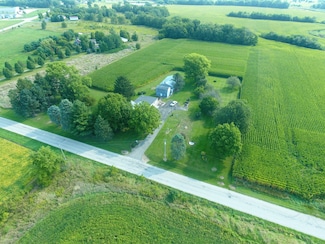 12454 Cracker Rd, Farmer City, IL 61842