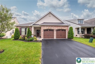 3514 Daylily Dr, Emmaus, PA 18049