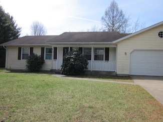 28121 Two Oaks Cir, Lawton, MI 49065