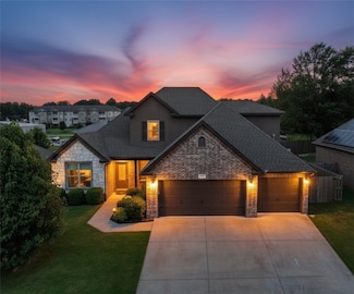 1218 Bradley St, Centerton, AR 72719