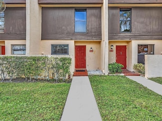 1270 NW 99th Ave Unit 60, Pembroke Pines, FL 33024