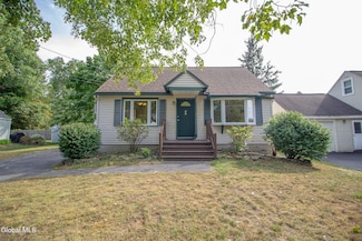 50 New Shaker Rd, Albany, NY 12205