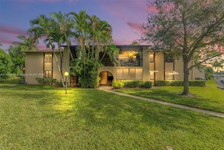 442 Pine Glen Ln Unit D-2, Greenacres, FL 33463