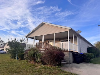 102 Hillview Ct, Frankfort, KY 40601