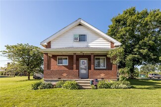 464 Georgetown Rd, Cecil, PA 15057