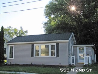 555 N 2nd St, Platteville, WI 53818