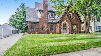 712 S Webster St, Jackson, MI 49203