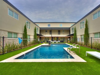 1110 Sherwood Ln Unit 216, Nichols Hills, OK 73116