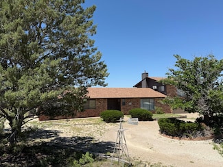 2833 Tiffany Rd, TucuMcAri, NM 88401