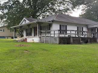801 Chisolm Ave, Bridgeport, AL 35740