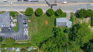 47 Valley Rd, Middletown, RI 02842