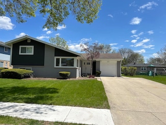 617 S Albert St, Mount Prospect, IL 60056
