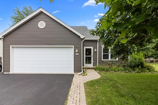 1030 Pheasant Dr, Genoa City, WI 53128