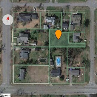 501 S Depot St, Seneca, SC 29678