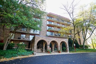 111 S Baybrook Dr Unit 607, Palatine, IL 60074