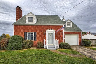 30 Seanor St, Jeannette, PA 15644
