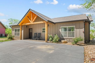 167 Rocking Chair Loop, Branson, MO 65616