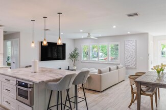 2830 SW 5th St, Boynton Beach, FL 33435