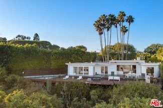 10134 Angelo View Dr, Beverly Hills, CA 90210