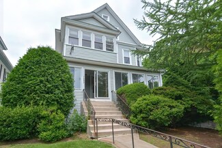 1053 Pleasant St, Worcester, MA 01602
