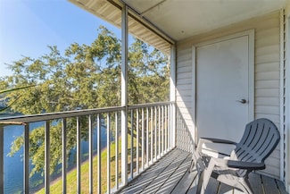 3300 Haviland Ct Unit 303, Palm Harbor, FL 34684