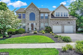 1215 Oakwood Ln, York, PA 17403