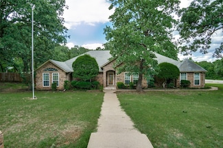 4465 Northern Dancer Dr, Burleson, TX 76028
