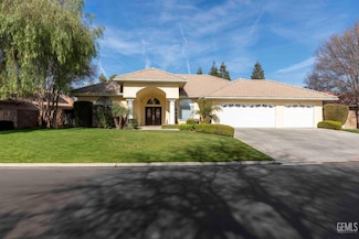 4205 Palisades Cir, Bakersfield, CA 93308