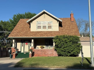 838 N Burlington Ave, Hastings, NE 68901