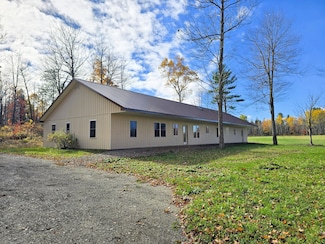 136 Palmer Rd, Thorndike, ME 04986
