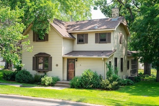 1802 Kilian Blvd SE, Saint Cloud, MN 56304