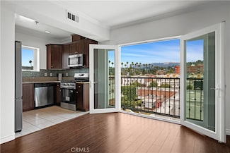 5633 Carlton Way Unit 503, Los Angeles, CA 90028