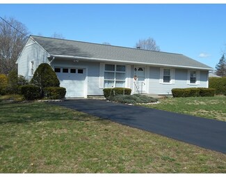 8 Highland Cir, Hadley, MA 01035