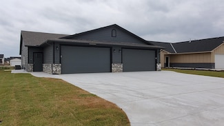 9179 N Chris, Bel Aire, KS 67226