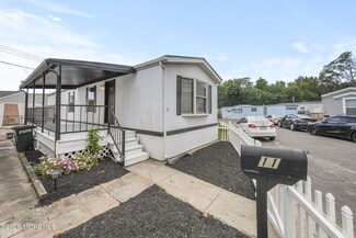 11 Avenue D, Keansburg, NJ 07734