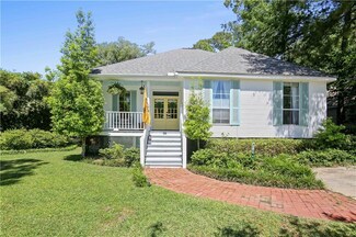 530 Carondelet St, Mandeville, LA 70448