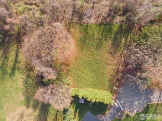 121 North St, Bloomsbury, NJ 08804