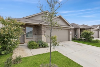 140 Running River Dr, Boyd, TX 76023