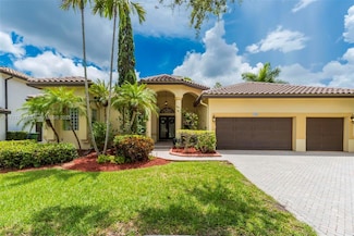 1925 NW 167th Terrace, Pembroke Pines, FL 33028