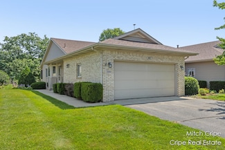 991 Amber Ridge Dr SW, Byron Center, MI 49315