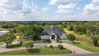 6410 Westover Dr, Granbury, TX 76049