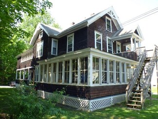 18 Pleasant St, Greenfield, MA 01301