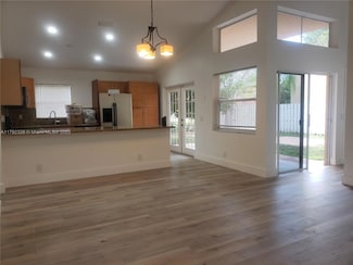 719 Stanton Dr, Weston, FL 33326
