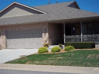 207 Fox Run Dr, Elwood, IL 60421