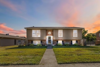 3881 Sundart Dr, Lexington, KY 40517