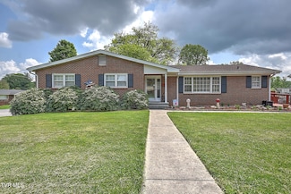 609 Hollyhill Rd, Johnson City, TN 37604