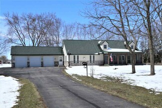 5717 Oak Park Rd, Marshall, WI 53559
