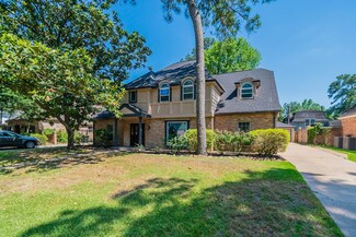 5523 Pebble Springs Dr, Houston, TX 77066