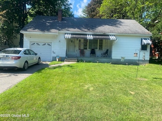 31 E State St, Gloversville, NY 12078